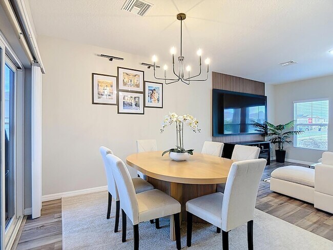 Building Photo - 1504 Hummingbird Rd