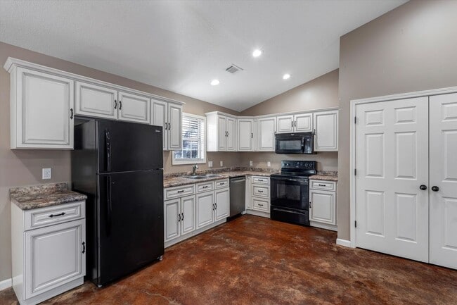 Building Photo - 4 Bed / 2 Bath Home – Jonesboro School District