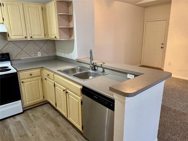 Building Photo - 1225 Lake Shadow Cir