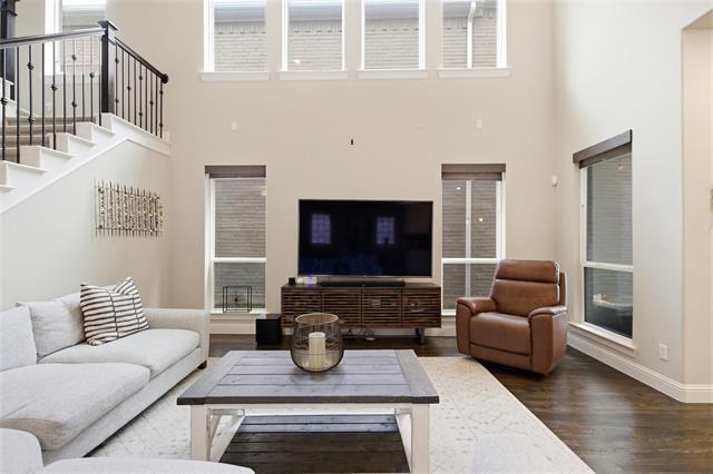 Building Photo - 7400 Van Tuyl Pkwy