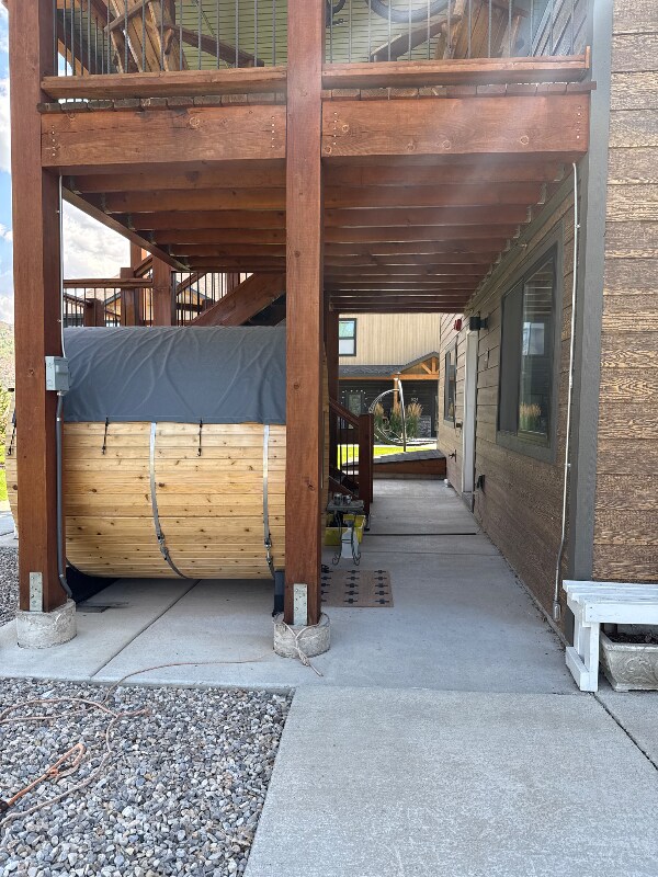 Building Photo - 205 Lakewood Rd