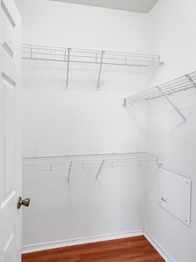 Building Photo - Alamo Ranch 3/2 + Flex Space, Stainless Appliances & 2-Car Garage