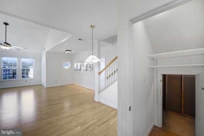 Building Photo - 903 Noah Winfield Terrace