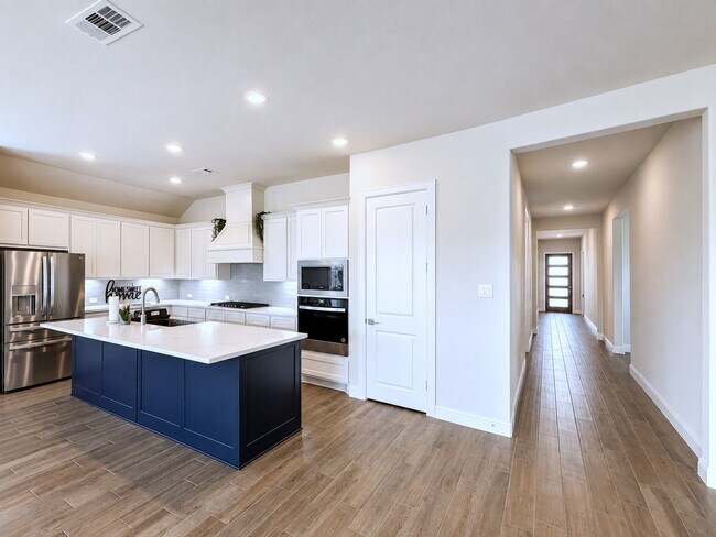 Building Photo - 13203 Wood Leaf Pk