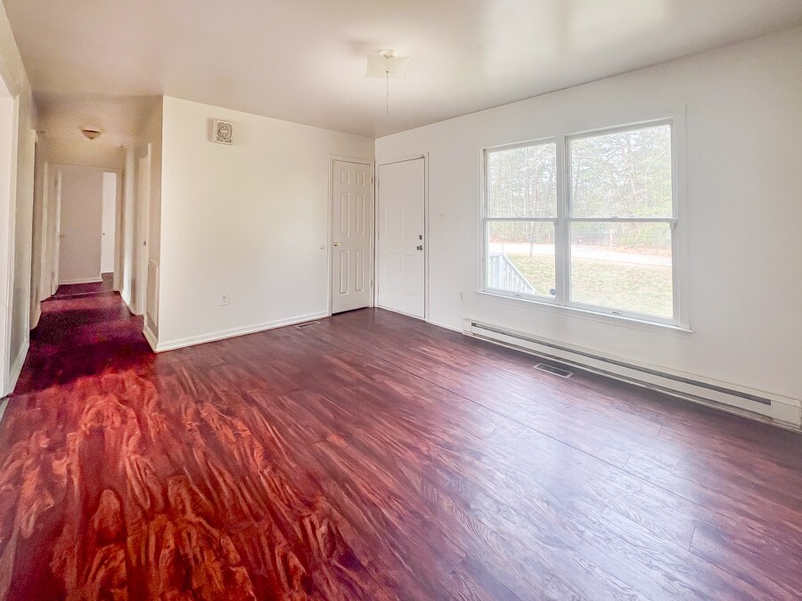 Building Photo - 496 Lancaster Creek Dr