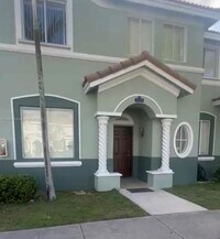 Building Photo - 2466 SE 15th Pl