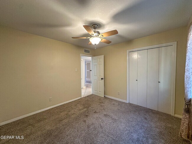 Building Photo - 6916 Polvadera Dr