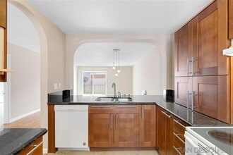 Building Photo - $3,400 - 3 Bed / 2 Bath Condo in Kearney Mesa