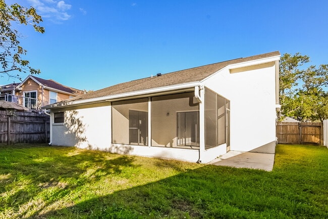 Building Photo - 1027 Covington St