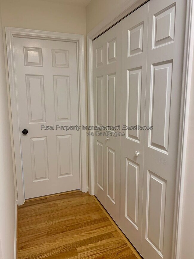 Building Photo - 5900 Swales Way