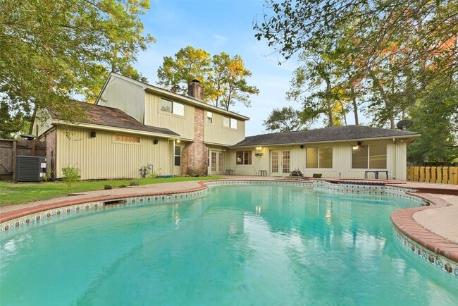 Building Photo - 3838 Glenheather Dr