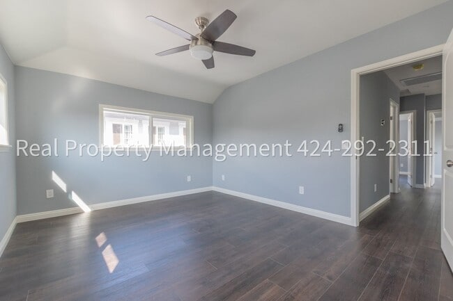 Building Photo - Dont miss out this 4 Bed 2 bath