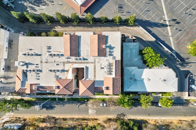 Building Photo - 13308 Valleyheart Dr