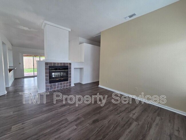 Building Photo - 2234 Wall St