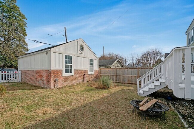 Building Photo - 5309 14th St NW