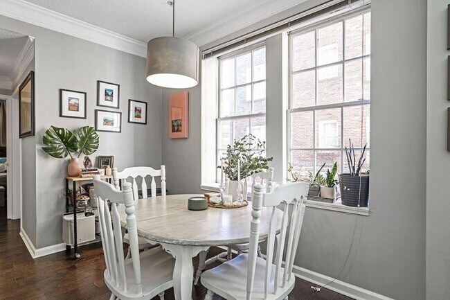 Building Photo - 800 Peachtree St NE