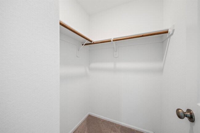 Building Photo - 1044 Rd 5203