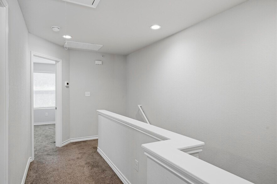 Building Photo - 16906 Spirit Brk