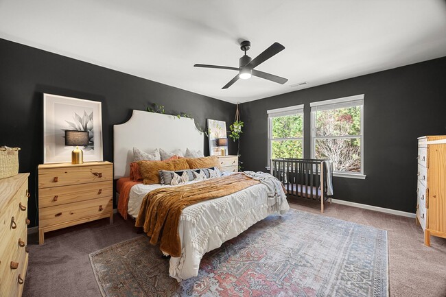 Building Photo - Discover this stunning 3-bedroom, 2.5-bath...