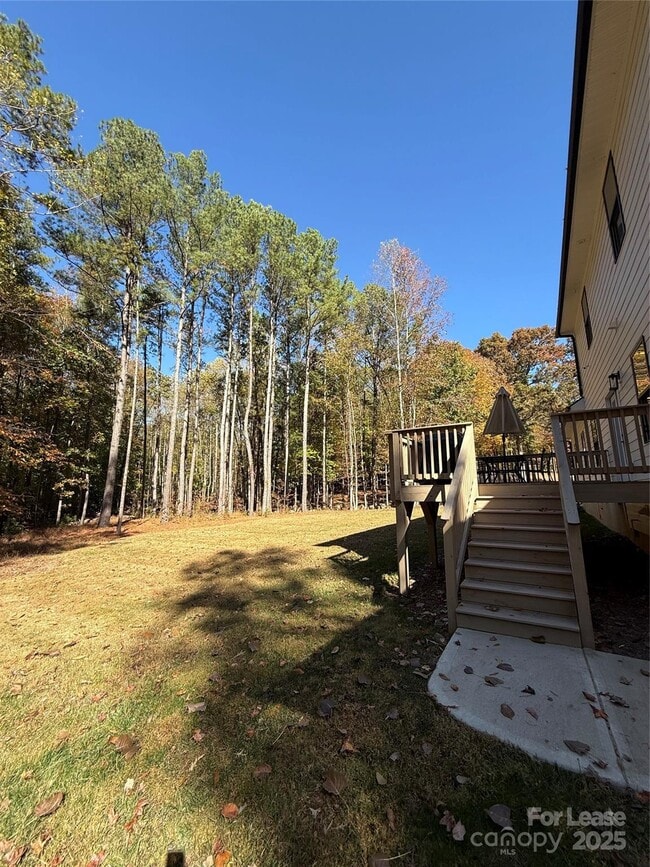 Building Photo - 302 Lester Davis Rd