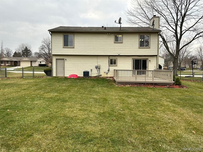 Building Photo - 23260 Cranbrooke Dr