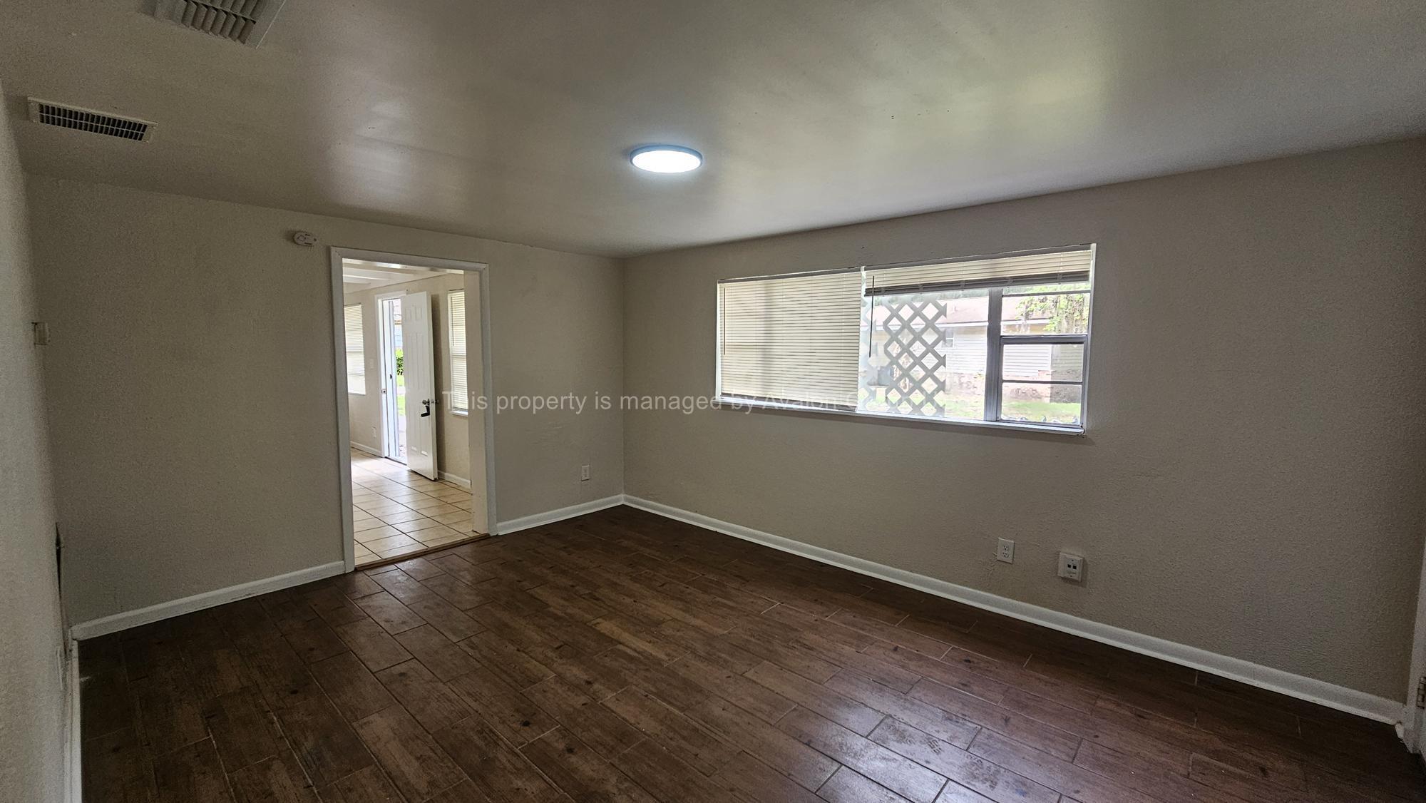 Building Photo - 1625 West Rd