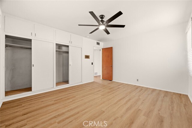 Building Photo - 1033 Encino Ave