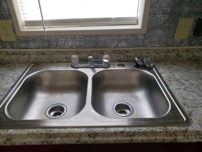 Building Photo - 2279 Fulton Trl