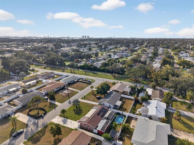 Building Photo - 11761 80th Ave