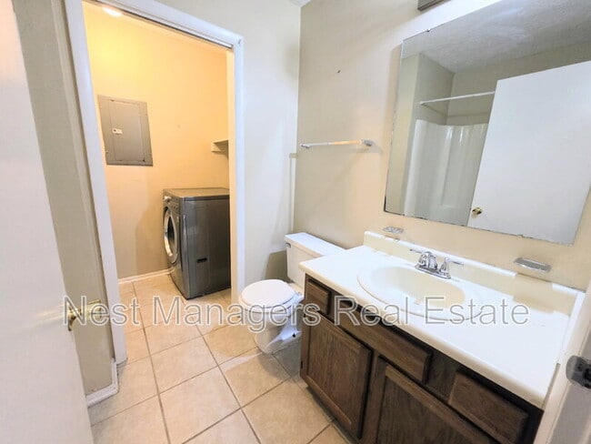 Building Photo - 1861 Tryon Dr