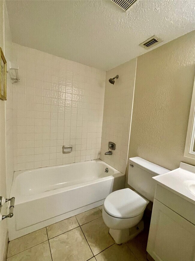 Building Photo - 57 Deer Creek Rd