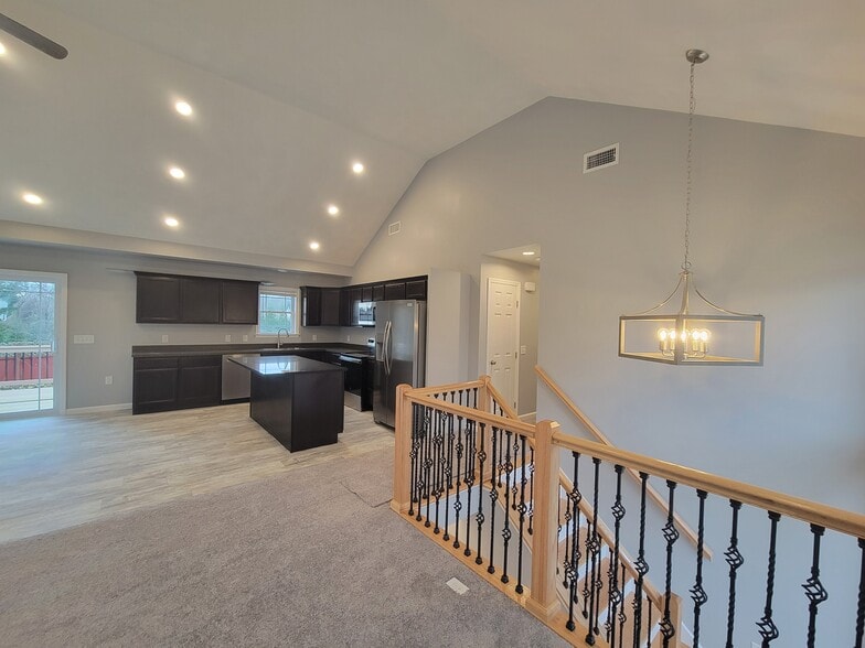 Building Photo - 12 Fountain Ave