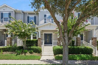 Building Photo - 3/2.5/2 Townhome in SummerLake