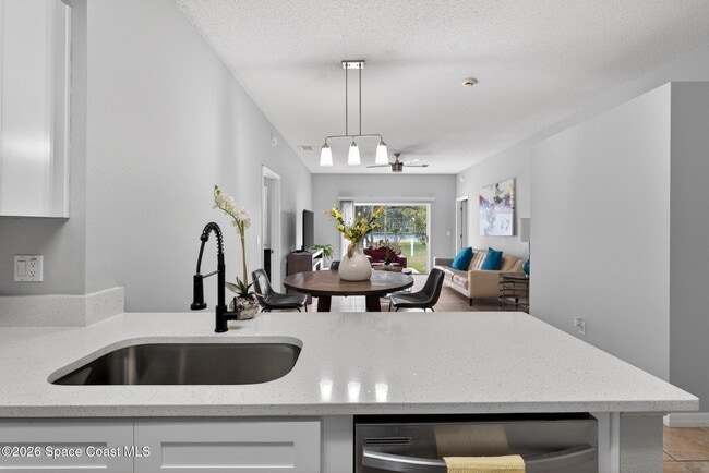 Building Photo - 1850 Emerald Green Cir