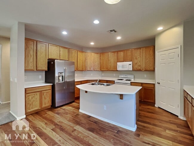 Building Photo - 2891 E Beechnut Pl