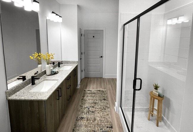 Interior Photo - zThe Mason Sugarloaf