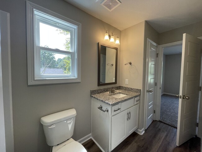 Building Photo - 316 Natcor Dr