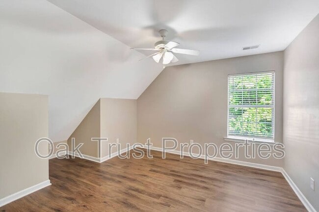 Building Photo - 2284 Kings Gate Ln