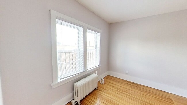 Building Photo - 49 Troup St