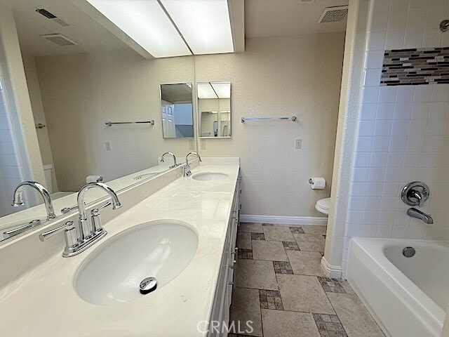 Building Photo - 2985 Amber Dr