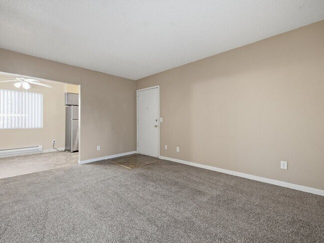 Building Photo - 1505 S Woodland Ave
