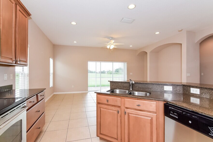 Building Photo - 2906 Copper Heigt Ct