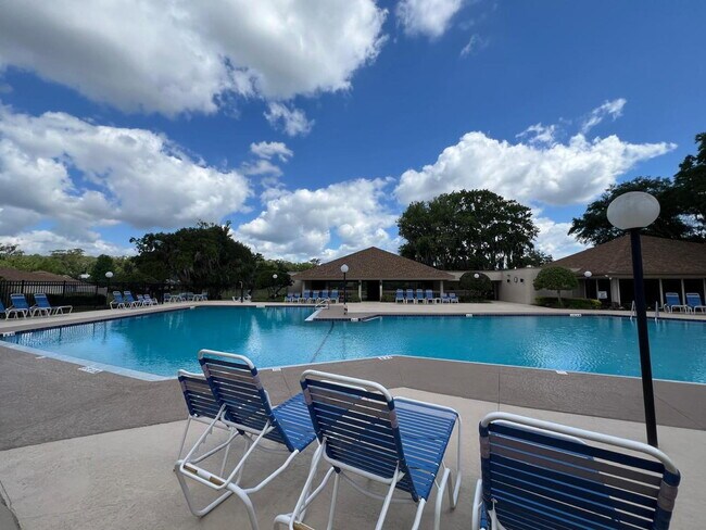 Building Photo - Beautiful 3 BD 2 BATH Home in Gated Community
