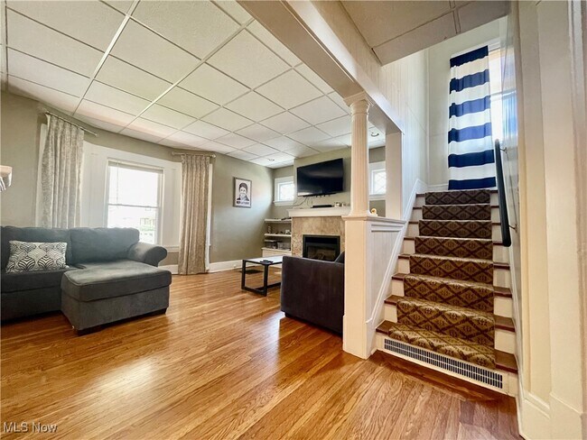 Building Photo - 1451 W 116th St