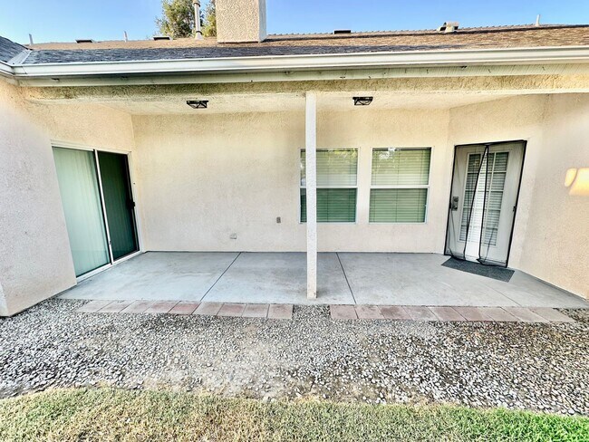 Building Photo - North Clovis 3/2 Near Buchanan Education C...