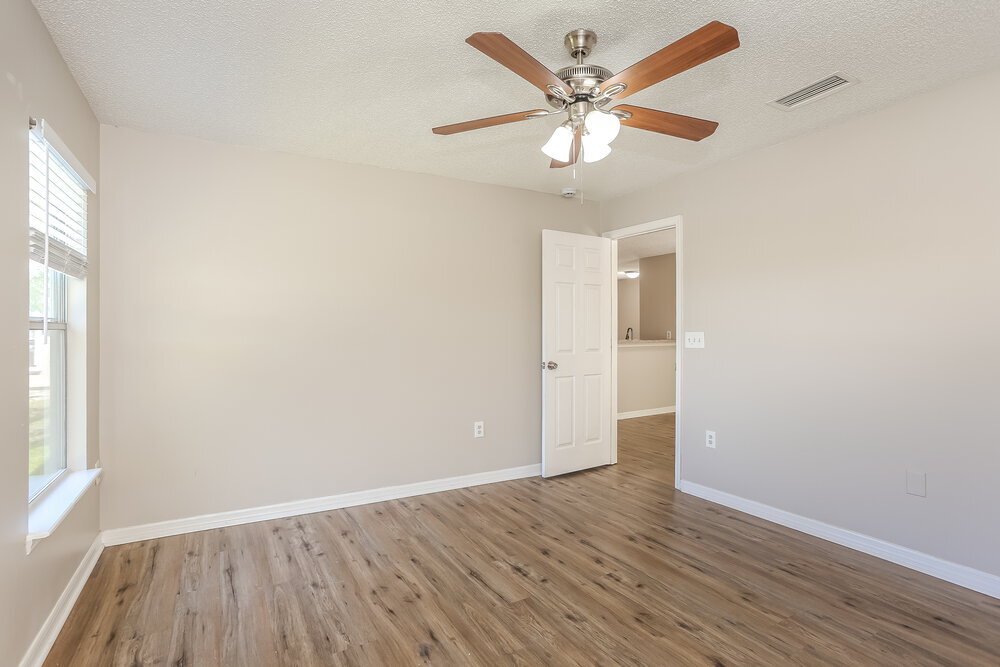Building Photo - 7910 Cherry Blossom Dr S