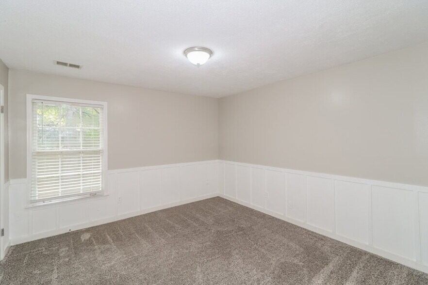 Building Photo - 120 Shelley Renee Ln
