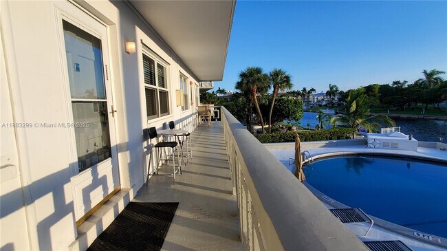 Building Photo - 467 Golden Isles Dr