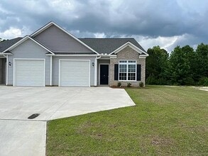Building Photo - 2500 Brookville Dr