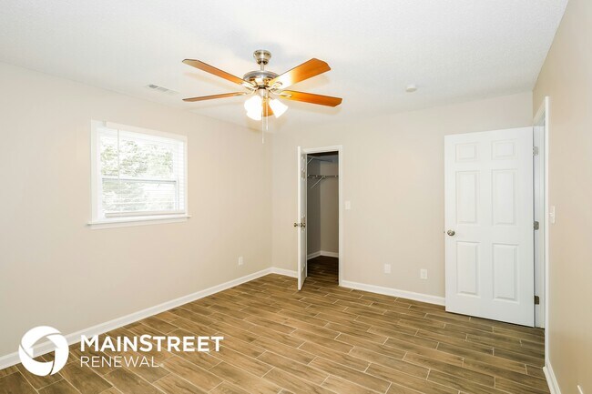 Building Photo - 8013 Hemby Wood Dr